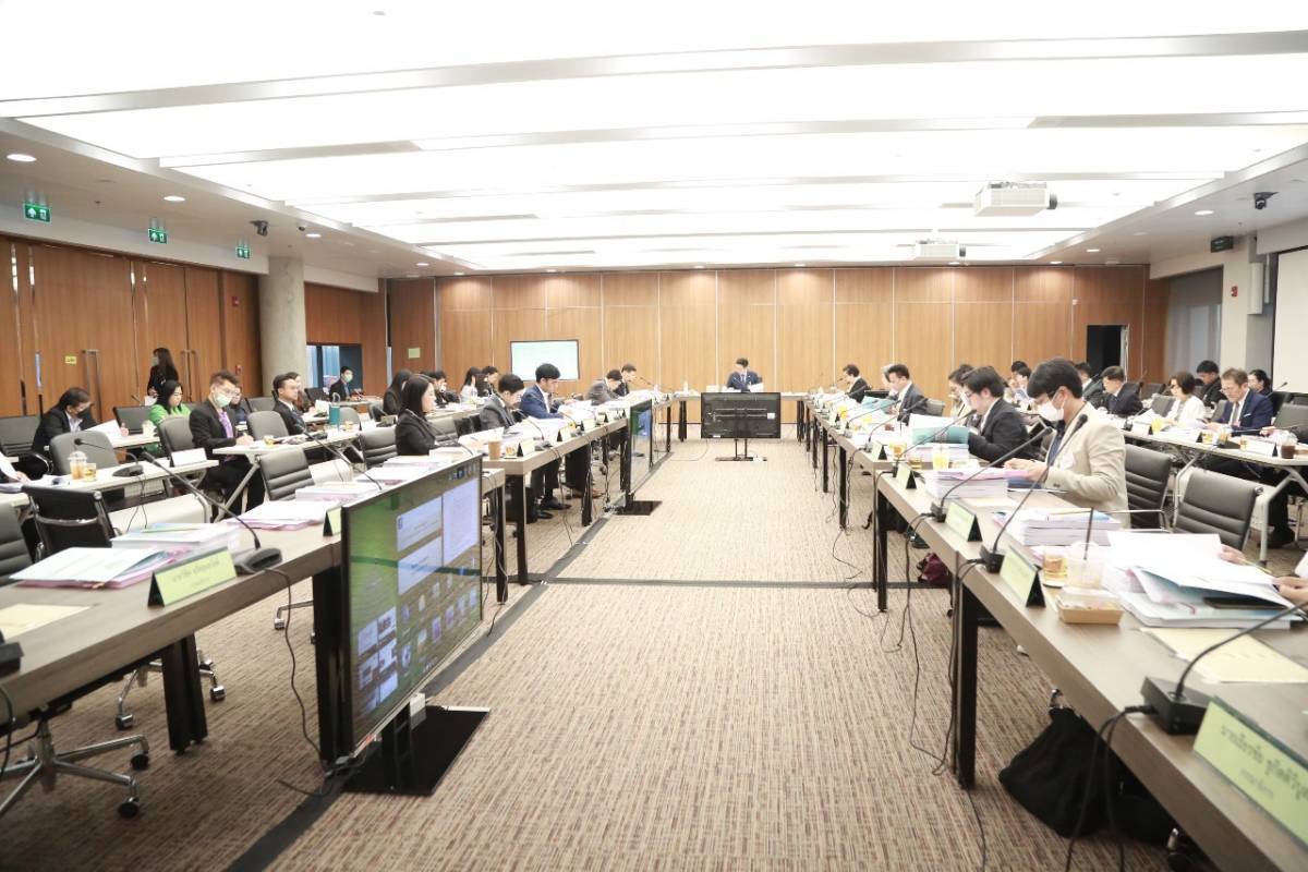 การร่วมเป็นคณะกรรมาธิการวิสามัญพิจารณาร่างพระราชบัญญัติบริหารจัดการเพื่ออากาศสะอาด พ.ศ. ....